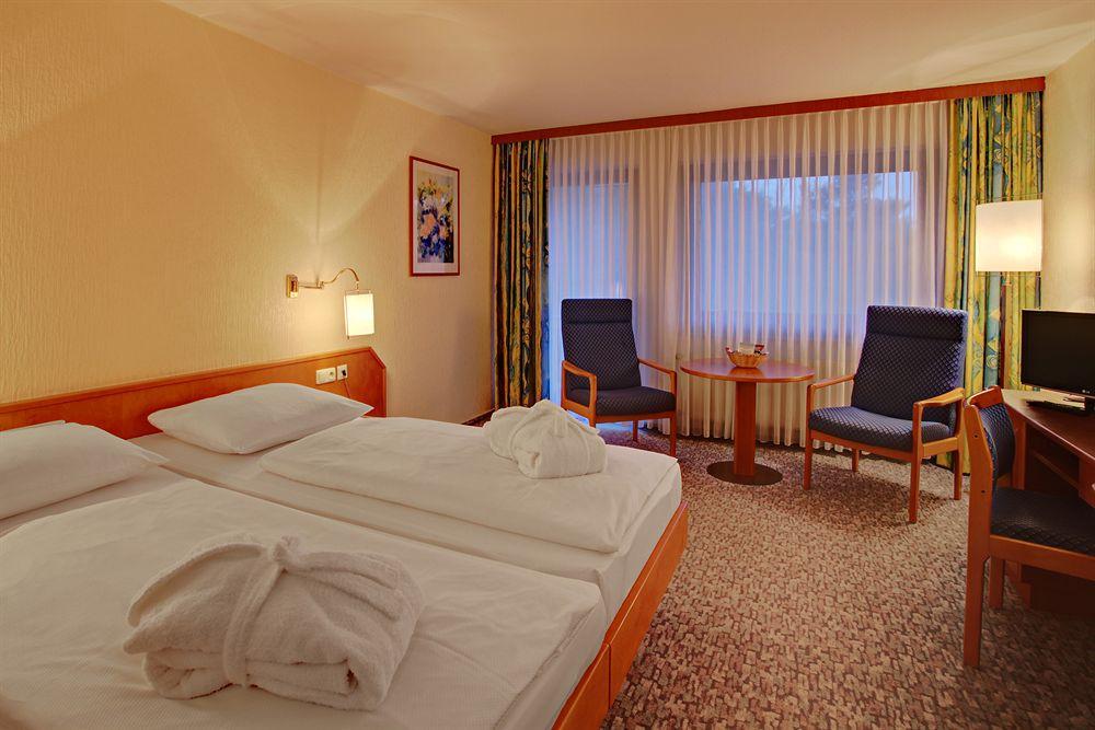 Balladins Superior Hotel Gutsmann Bad Bramstedt Exterior photo