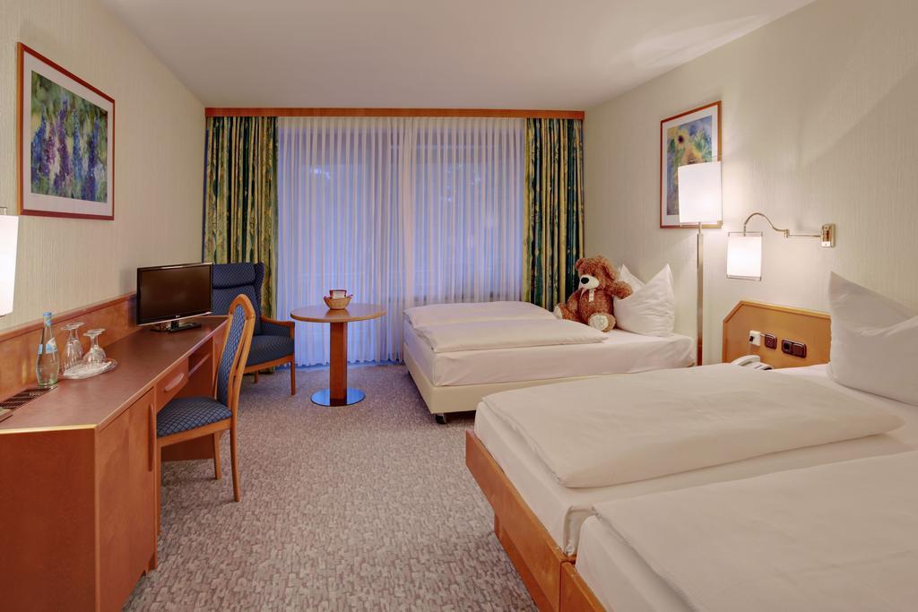 Balladins Superior Hotel Gutsmann Bad Bramstedt Room photo